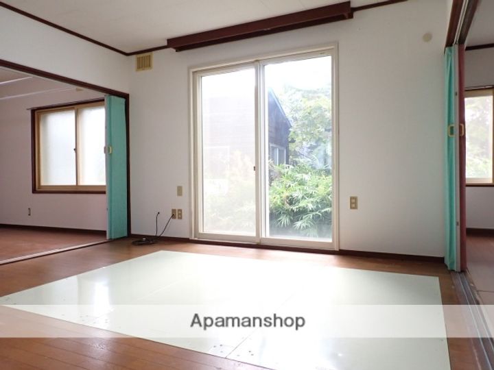 北海道美唄市東四条南3丁目(一戸建)の賃貸物件戸建ての居間