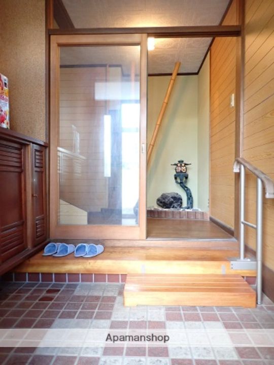 北海道美唄市東四条南3丁目(一戸建)の賃貸物件戸建ての玄関