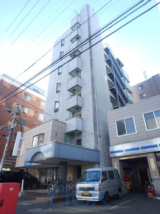 クィーン南5条00307の外観