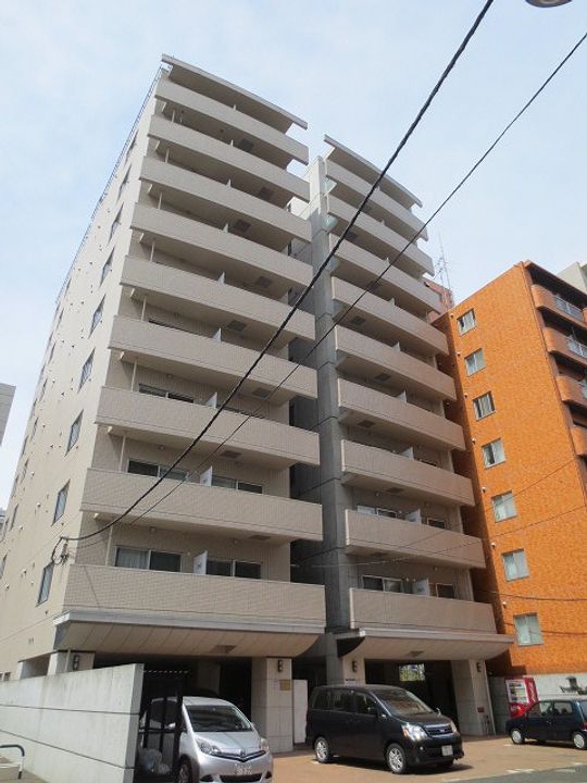 アンソレイエ ヴィ メゾン00302の外観