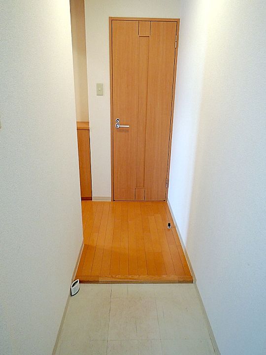 セルベッサ札幌レジデンス00607の玄関