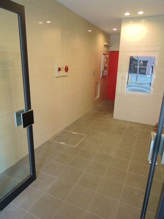 アルファビル大通西17503の外観