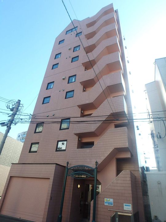 アーティストハウス裏参道の外観