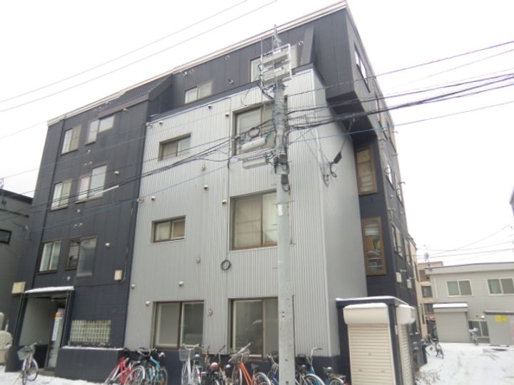 パラシオン南10条の外観