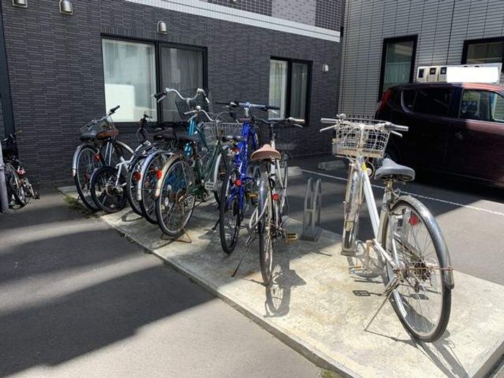 レグザ山鼻の外観