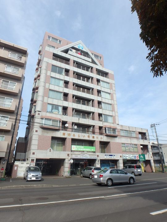 第18ふじい宅建ビル503の外観