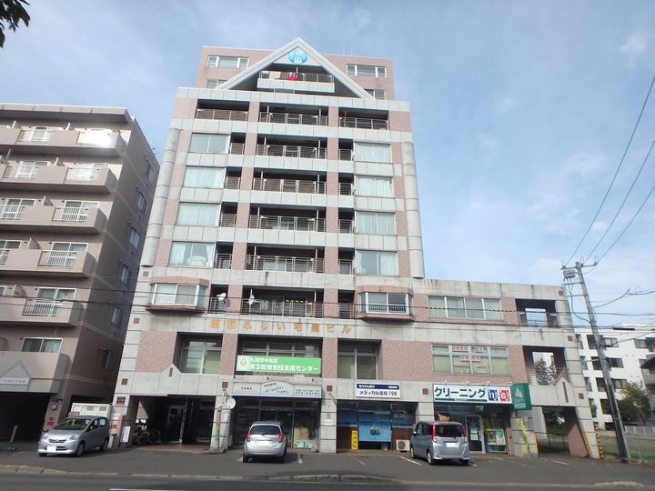 第18ふじい宅建ビル503の外観