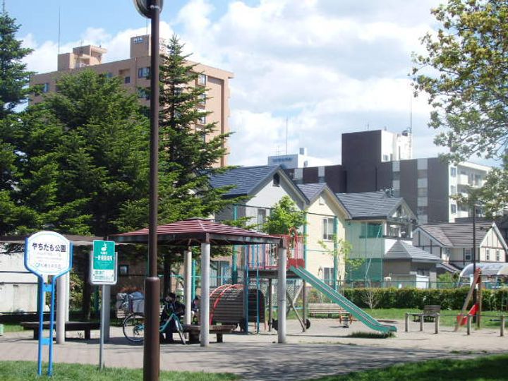 サポナール円山の周辺