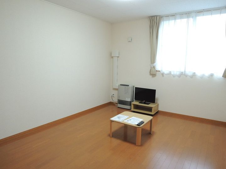 レオパレス藤の居間