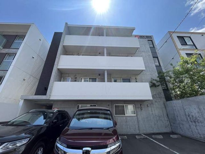EーHORIZON北円山(北4西22)の外観
