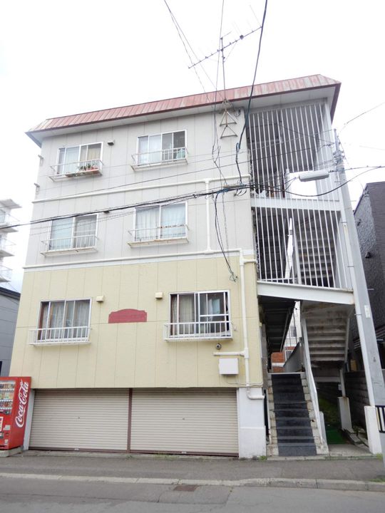 ケンタクコーポ南13条208の外観