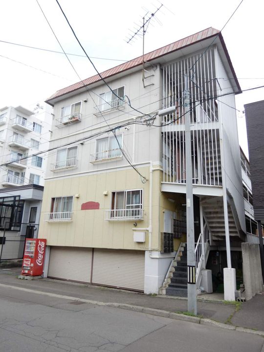 ケンタクコーポ南13条208の外観