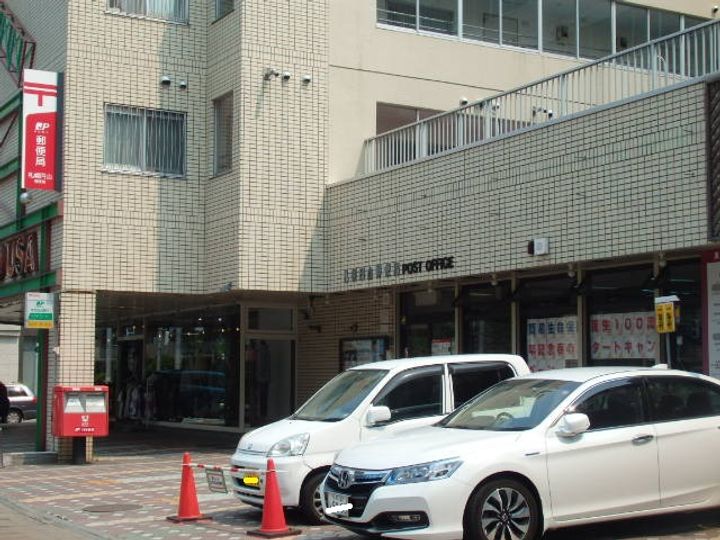 アーティストハウス裏参道の周辺