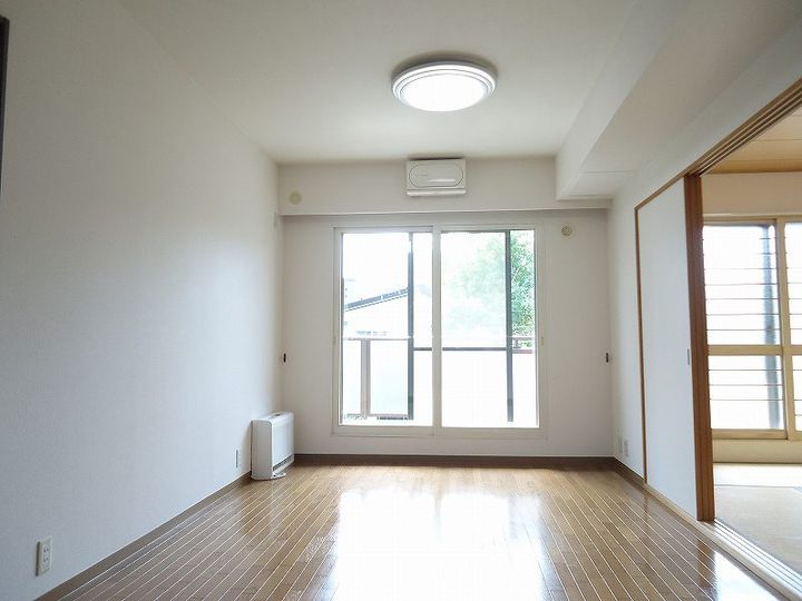 東急ドエルアルス円山公園の居間