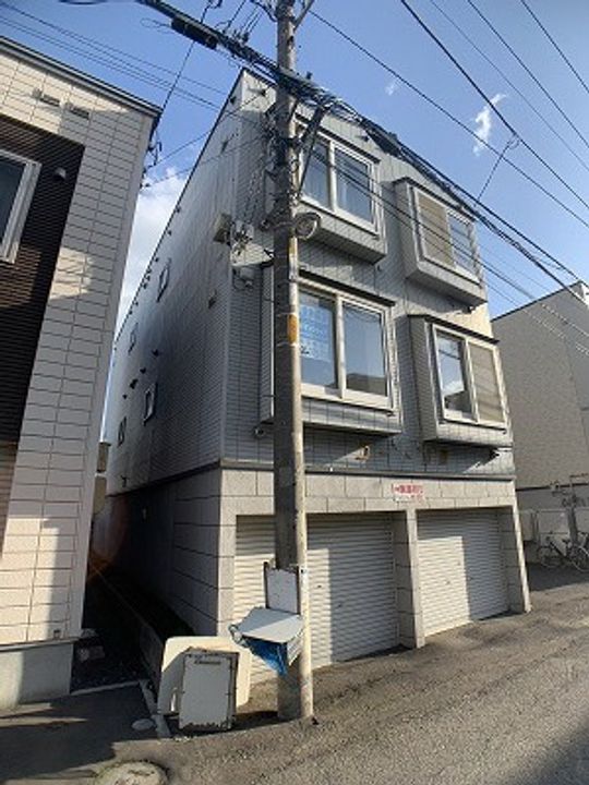 コート山鼻202の外観