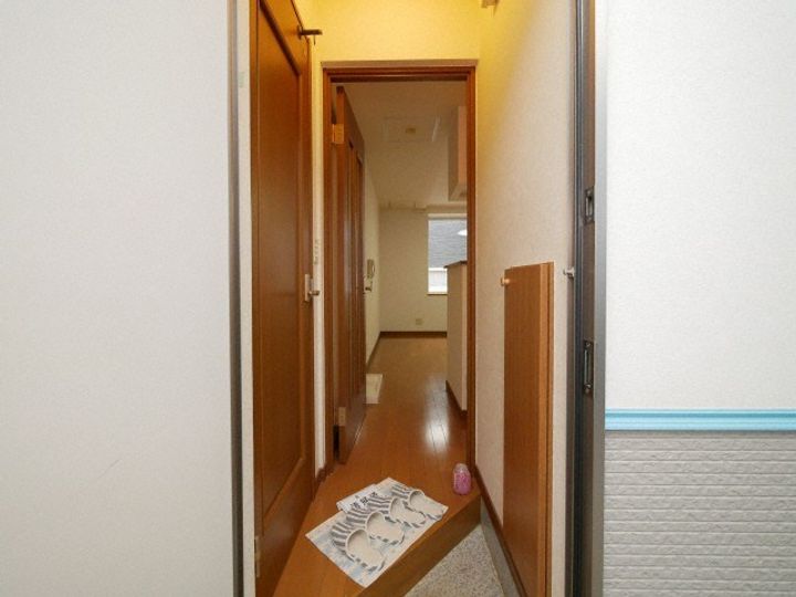 ビューエル513バードランド106の玄関
