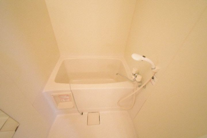 ルミエール宮の森2ー8の風呂