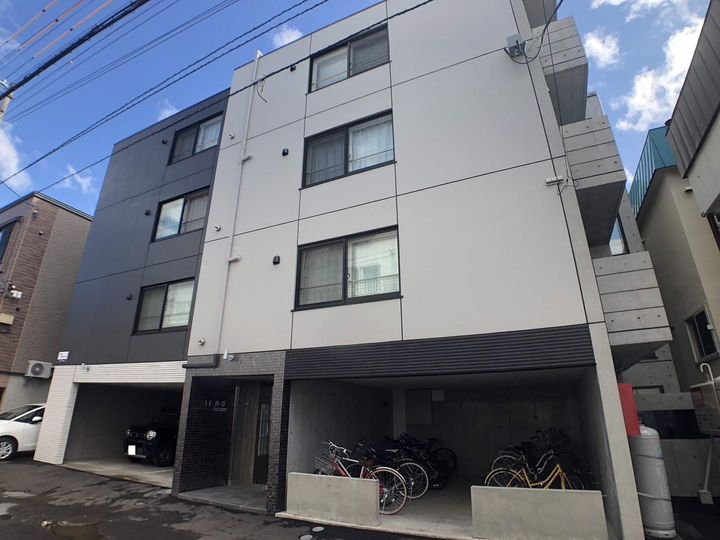 ビナーリオ旭山公園通306の外観