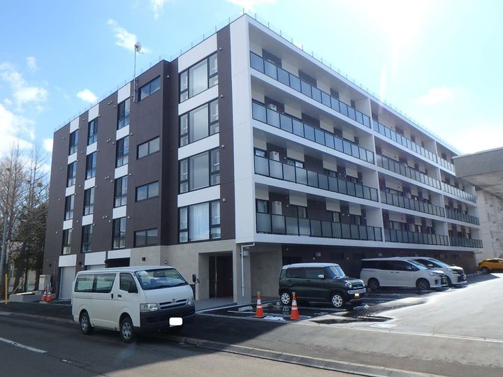 HARU旭ヶ丘の外観