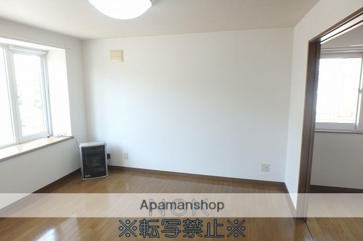 レティーロ山の手102の居間