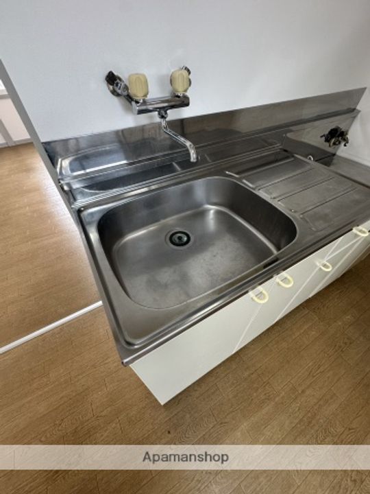 ヴィレッジ山の手212の内装