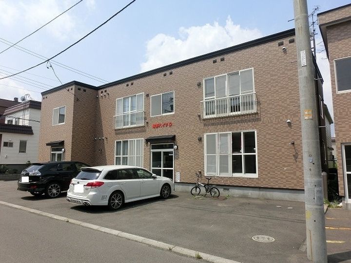 條野ハイツD201の外観