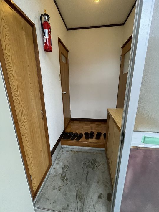 あさひハイツ5の玄関