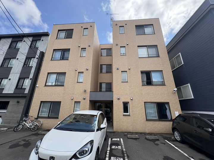 CHISE発寒南の外観