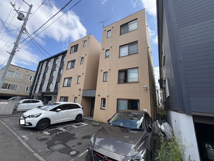 CHISE発寒南の外観