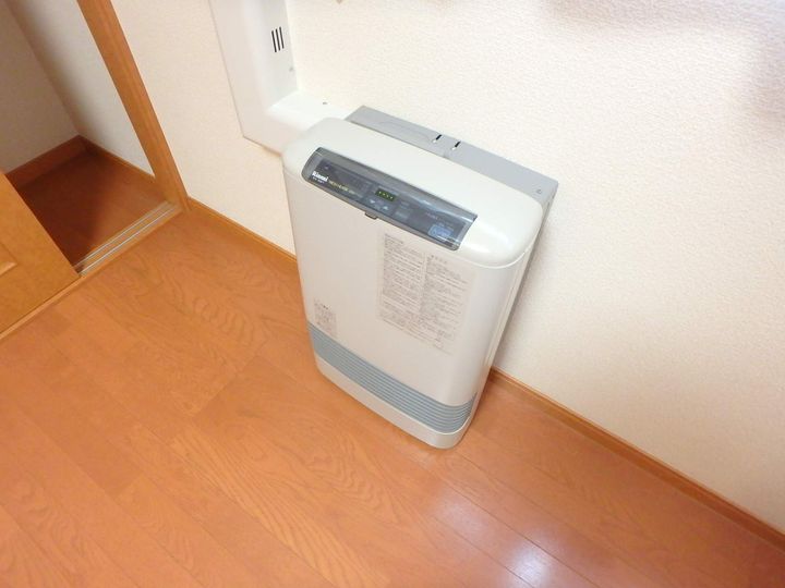 レオパレスロワジール西野Cの内装