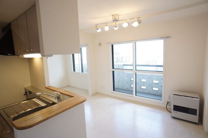 VERT(ベール)西区0301の居間