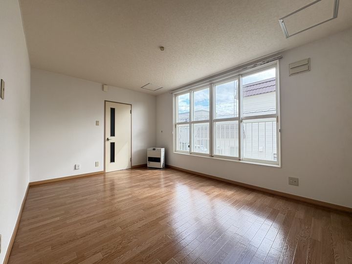 條野ハイツD201の居間