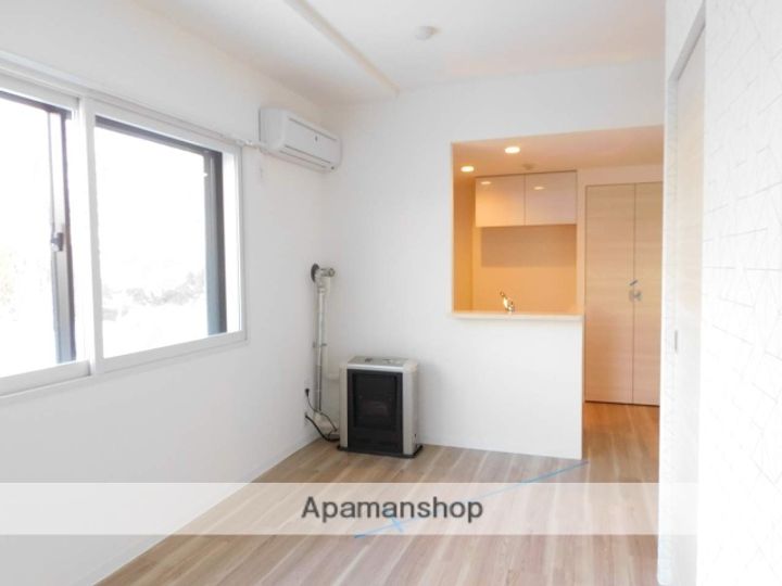 GIULIA TEINEのその他画像