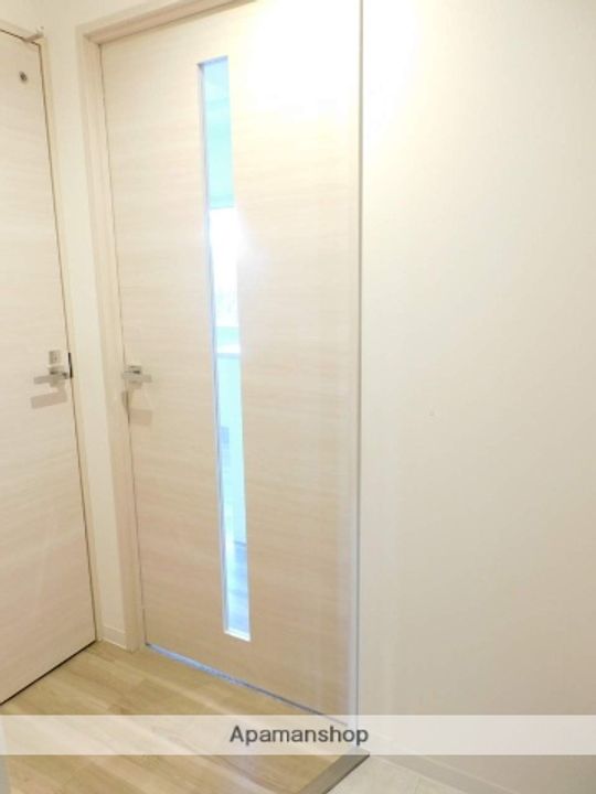 GIULIA TEINEの玄関