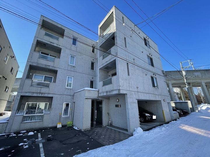 セントベル八軒の外観