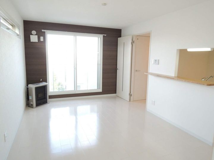 アヴァンティ ヒルズの居間