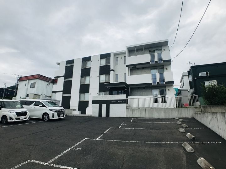 アヴァンティ ヒルズの外観