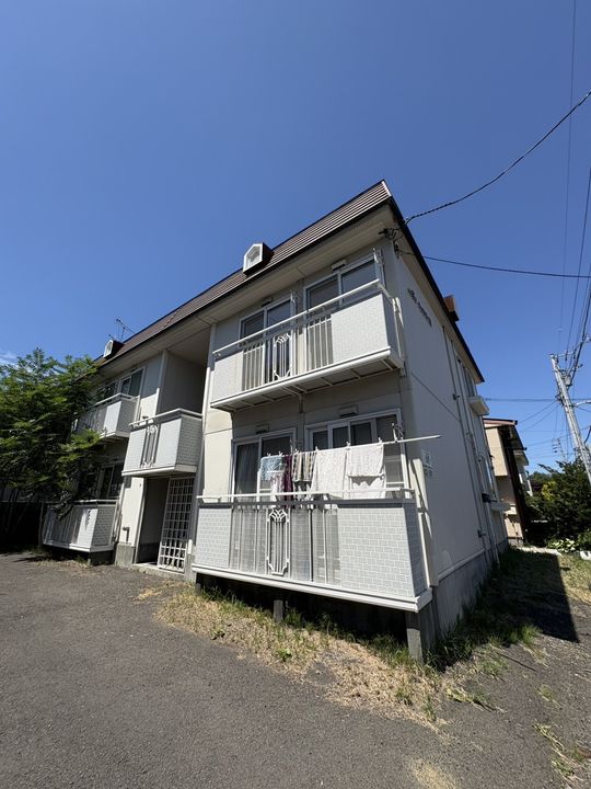 AKI山の手B棟の外観