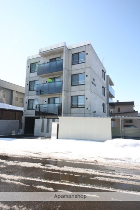 RJ AURORAの外観