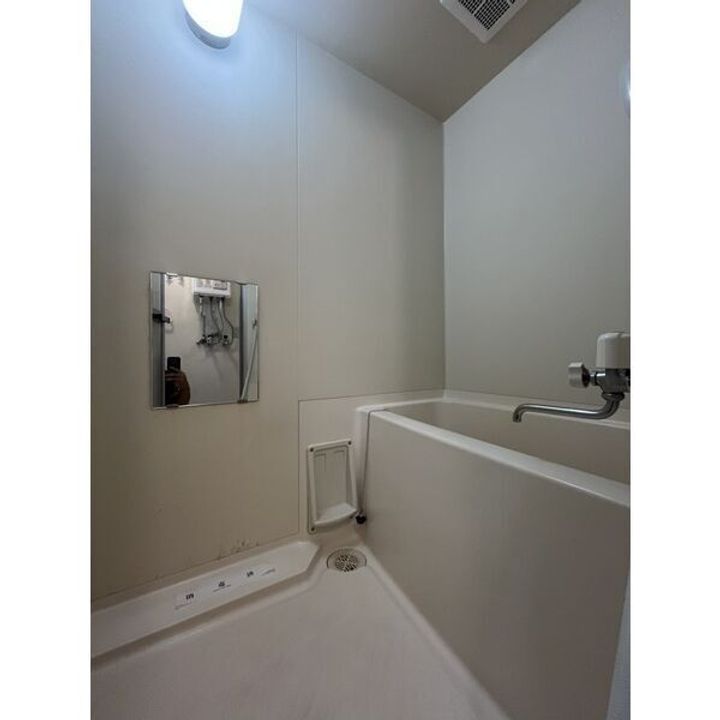 エクセレント新川B202の風呂