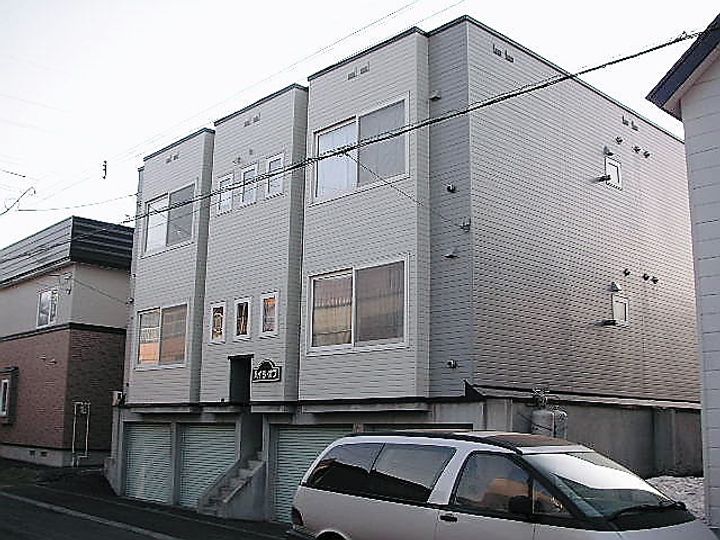 ハイツオフの外観