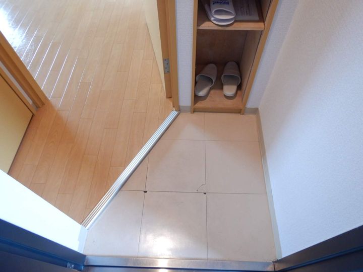 アーバンテラスN37302の玄関