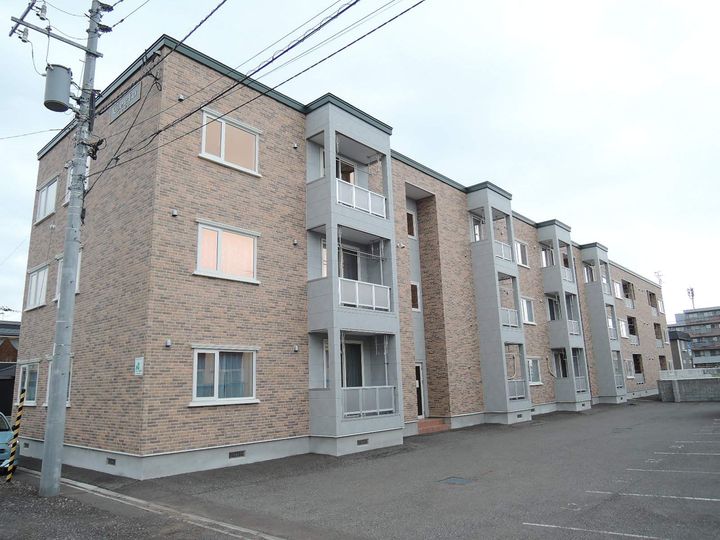 チェルト106の外観