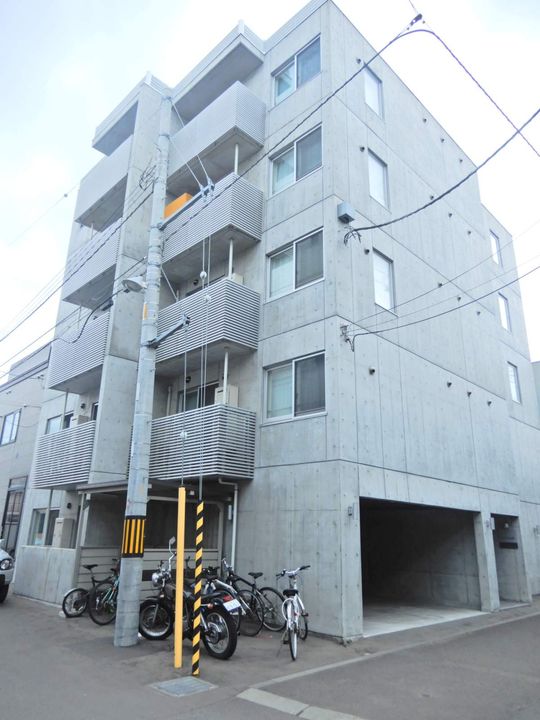 ルヌアージュ新道東502の外観