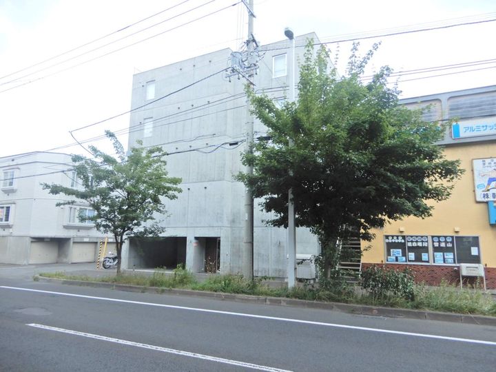 ルヌアージュ新道東502の外観