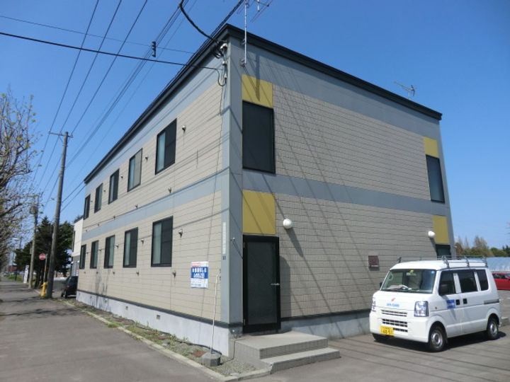 レオパレス北丘珠105の外観