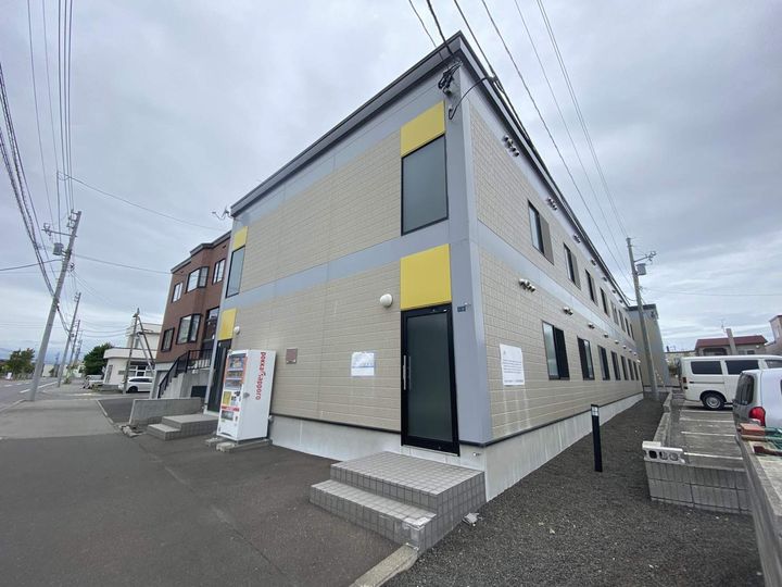 レオパレス篠路7条弐番館の外観
