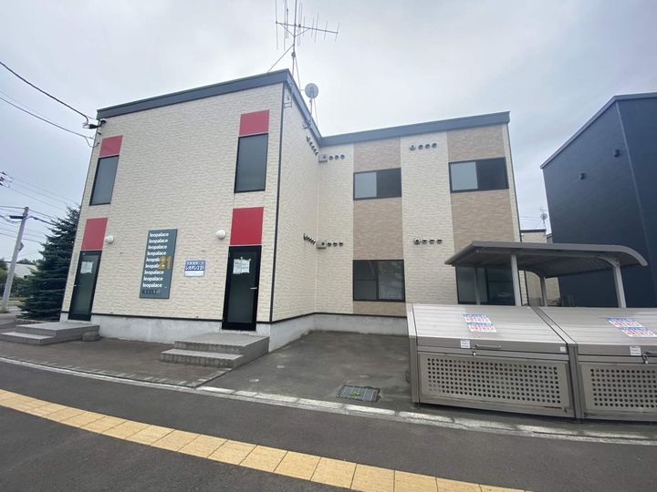 レオパレス拓北公園前の外観