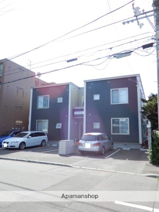プレシャス30番館の外観