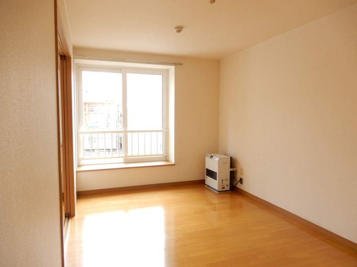 ガーデンズリビオ101の居間